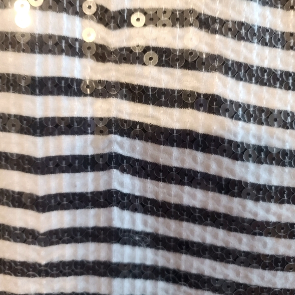 White House Black Market Sleeveless sequin top - size medium
